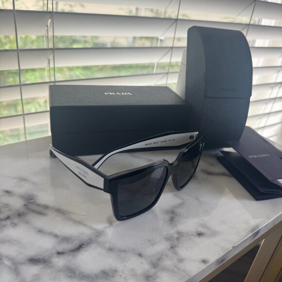 SOLD! PRADA PR 24ZS 56 Women's Square Sunglasses - Black/Gray - New in Box - Picture 11 of 13